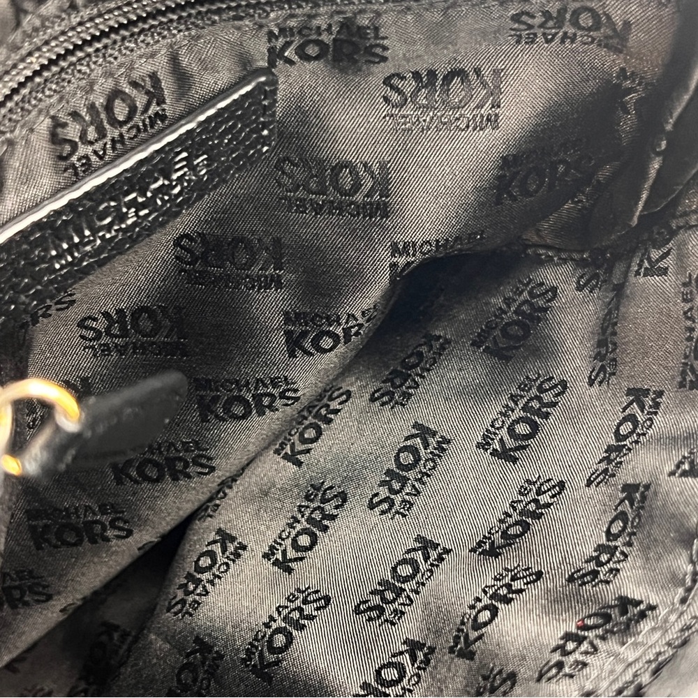 Michael Kors Hamilton Black Pebbled Leather Crossbody Bag - Picture 6 of 11